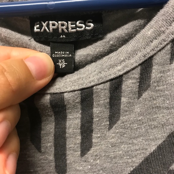 Express Aztec Top - Picture 2 of 4